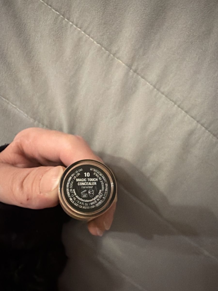 Anastasia Beverly Hills Maquillage: ABH Magic touch concealer – Neuf (Voir description) à Taverne par ema_q5pb 1