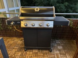 Gas-Grill mit 4 Brenner und Herdplatte