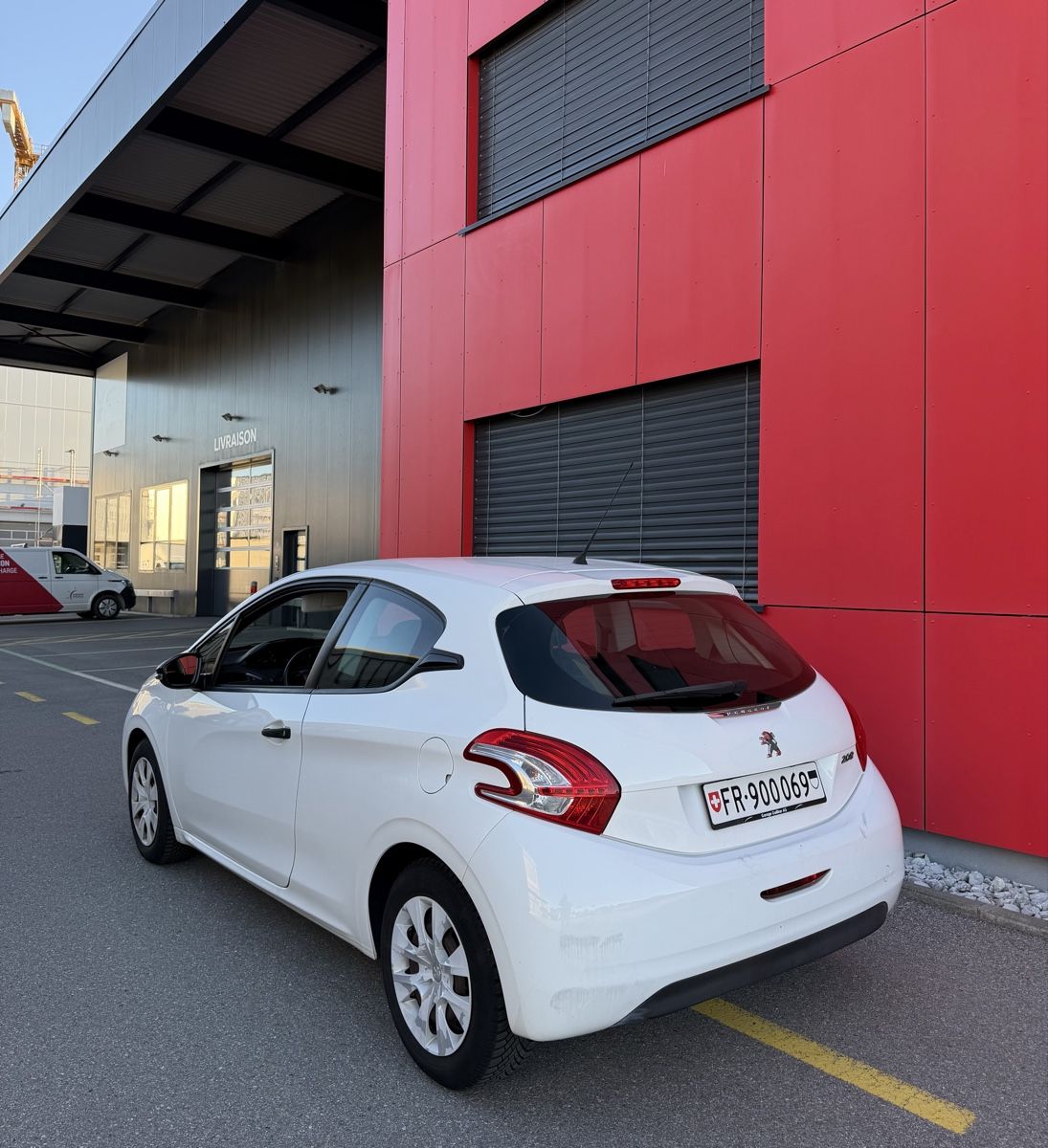 Peugeot Automobili: Peugeot 208 1.0 Vti – Usato da Bulle venduto da Sesey 2