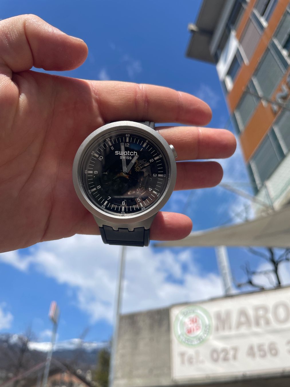 Swatch Orologi: Montre Swatch Dark Irony – Usato da Uvrier venduto da SzymonClivaz 1