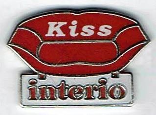 Placchette & Badge: Kiss Sofa von Interio – Usato da Hinterkappelen venduto da Schampus