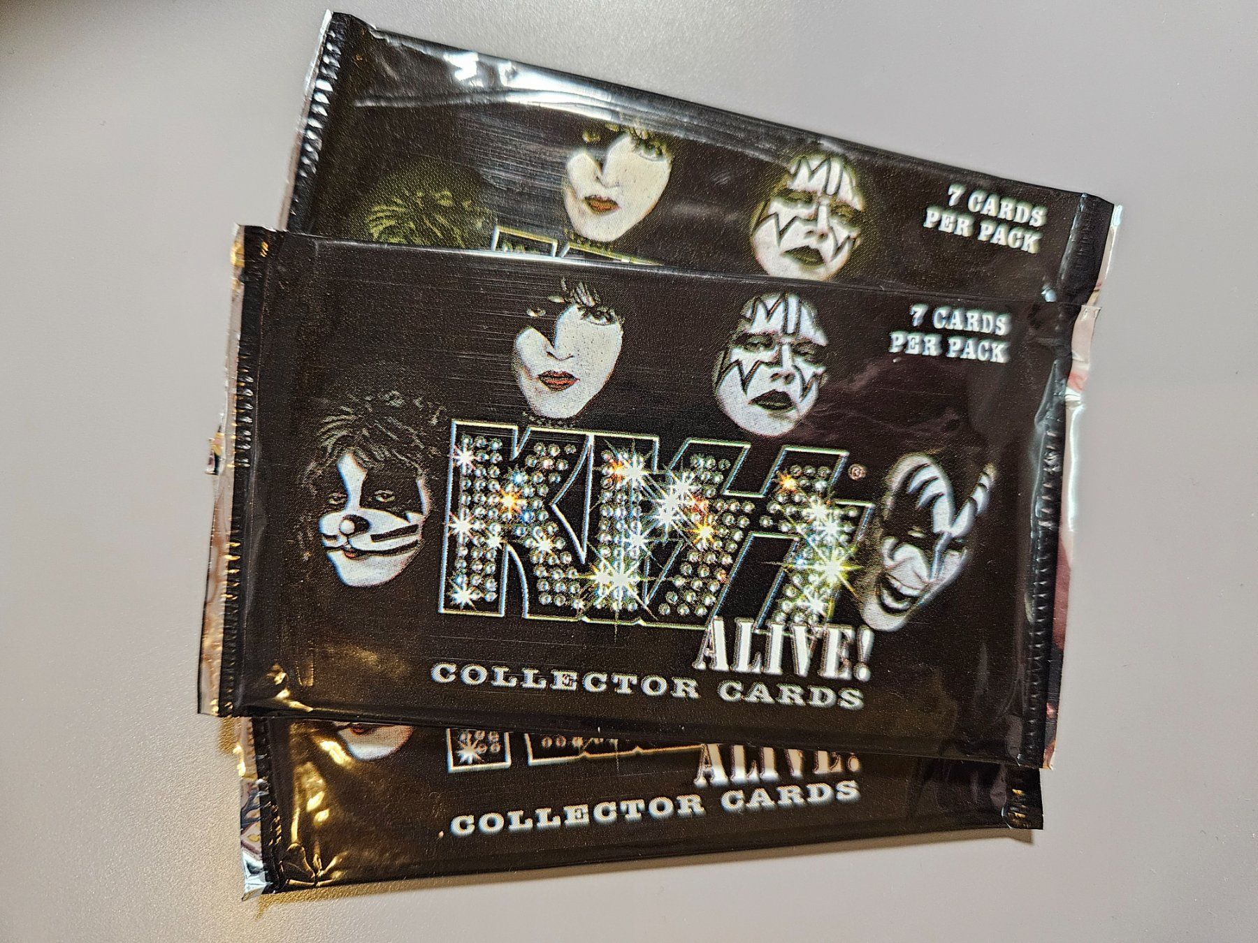 Carte collezionabili: 3x KISS Alive! Sammelkarten ungeöffnet 2001 – Nuovo e nell'imballaggio originale da Luzern venduto da Family_guy