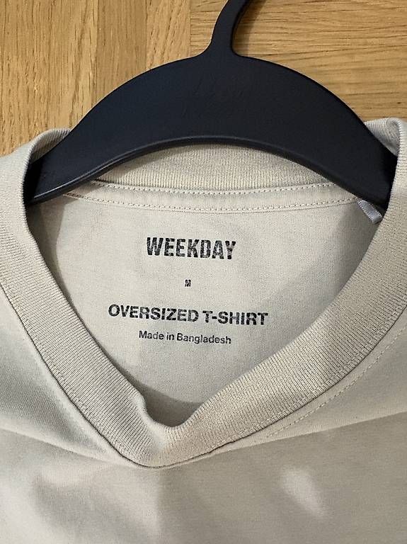 T-shirt: T-Shirt in Beige – Usato da Schaffhausen venduto da jan_pzd5 2