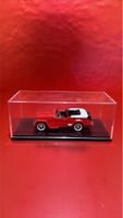 Modellauto Willys Jeepster 1948 rot neuwertig