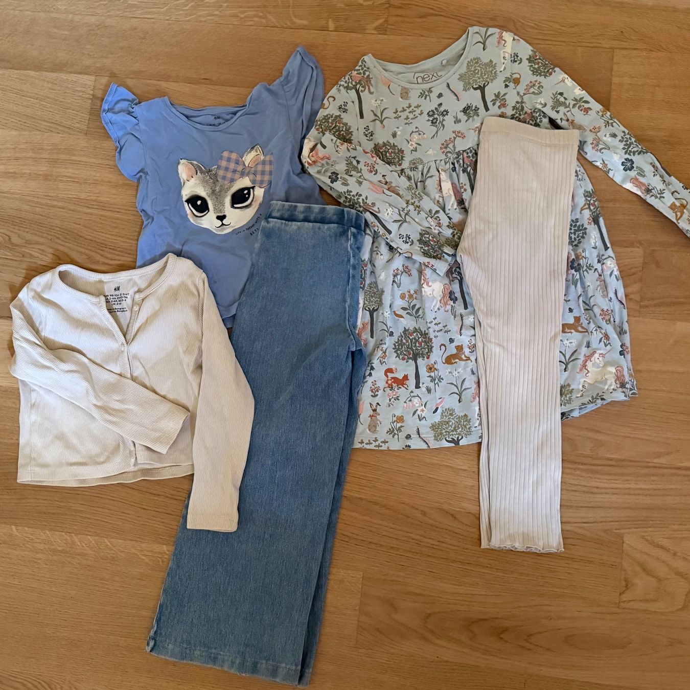 Lotti & Set di vestiti: Schöne Mädchenkleider Gr 104 – Usato da Stalden (Sarnen) venduto da marlen_g 5