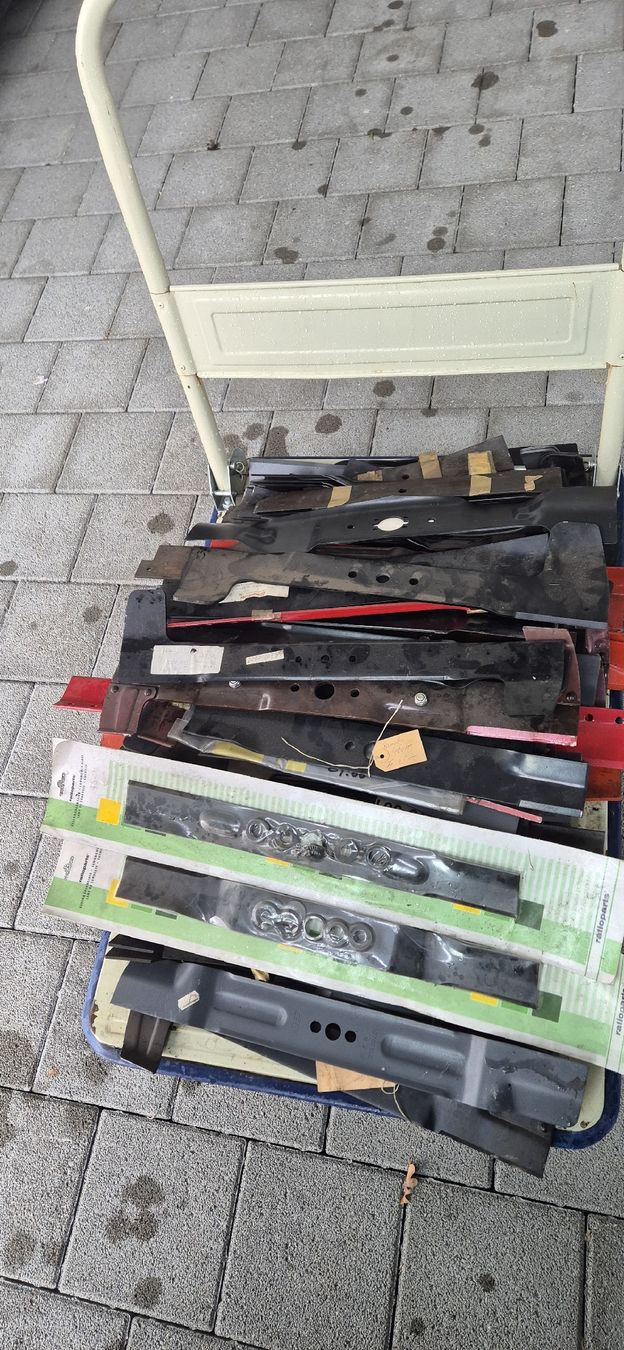 Tagliaerba: Rasenmäher Messer – Nuovo (secondo la descrizione) da Grenchen venduto da Hz.