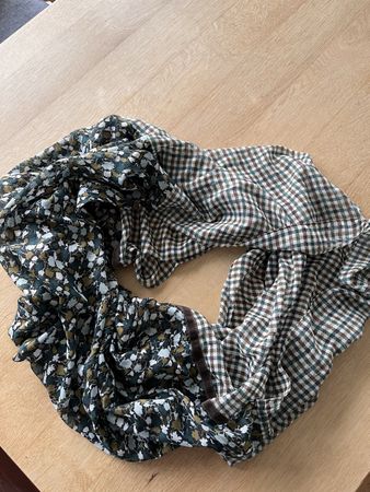 Loop-Schal - Blumen & Karo Muster