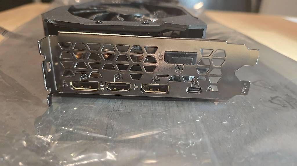 Nvidia Schede grafiche: GIGABYTE GeForce RTX 2080 SUPER – Usato da Gossau SG venduto da ric_xy5m 2