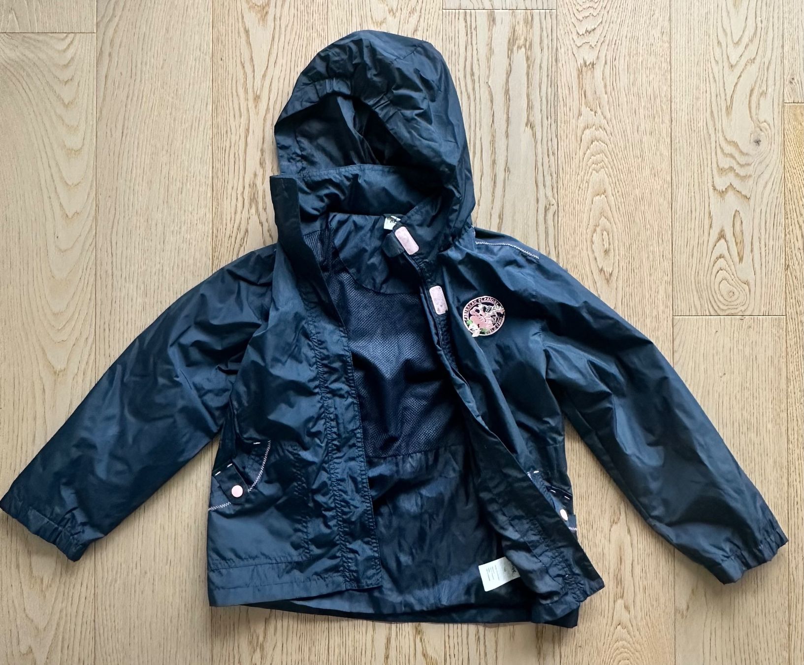 Giacche & Cappotti: Mädchen Regenjacke Gr. 140 – Usato da Abtwil SG venduto da sinsky_