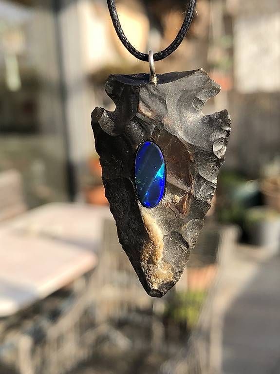 Mineralien & Heilsteine: Pfeilspitze aus Feuerstein mit Opal – Gebraucht aus Wigoltingen von SANDROPAL 1