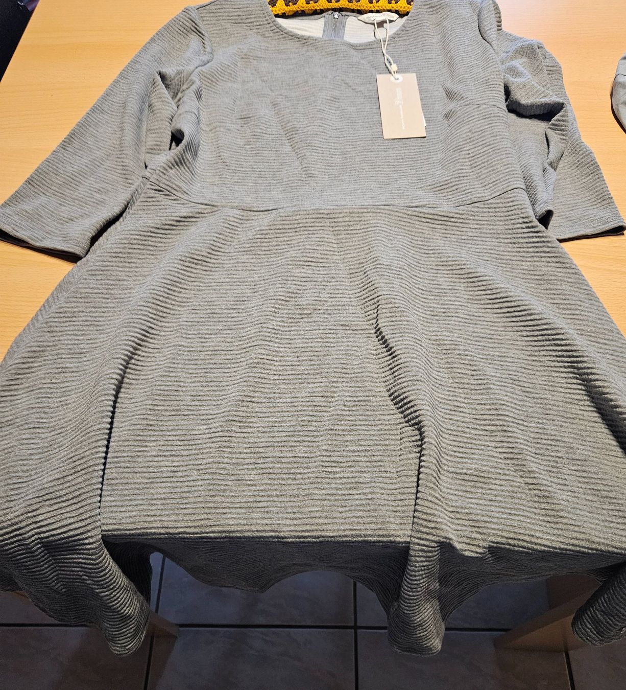 Tom Tailor Vestiti: Kleid Tom Tyler – Nuovo (secondo la descrizione) da Lützelflüh-Goldb venduto da Aussi1985