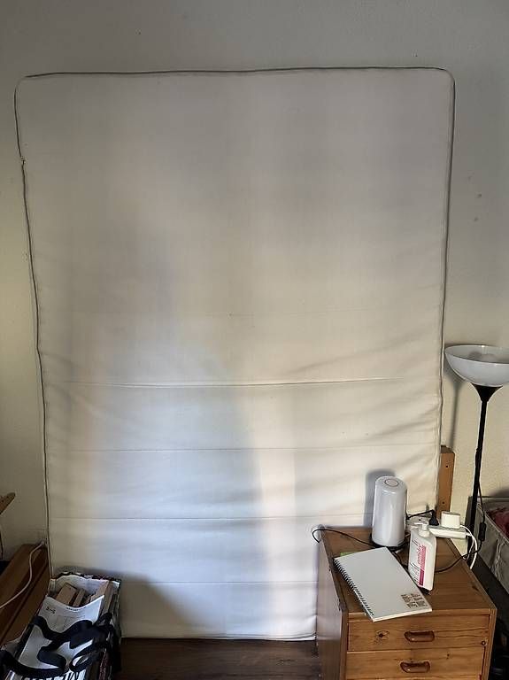 Matratzen: Matratze 140 x 200 – Gebraucht aus Zürich von viv_nh96