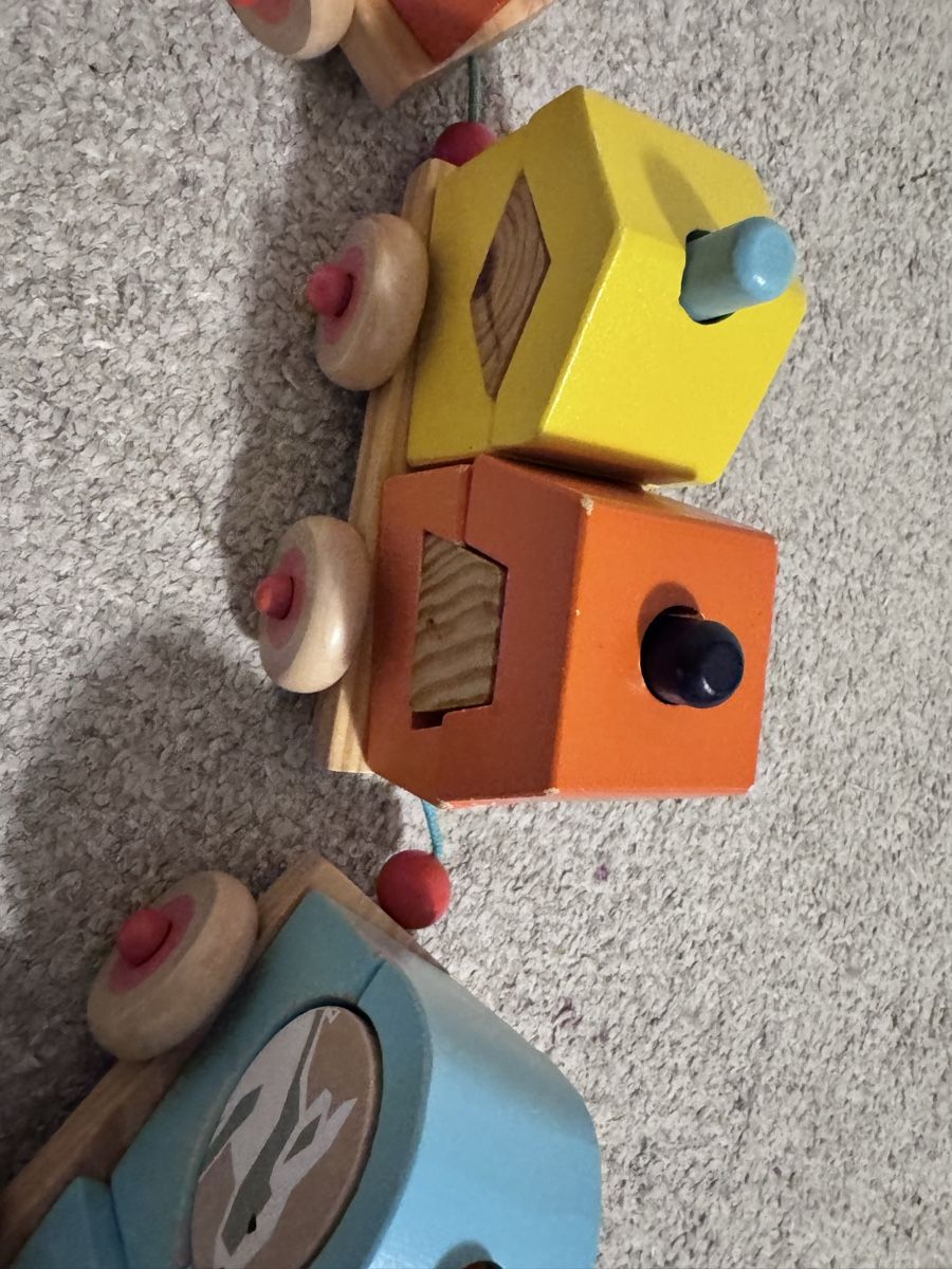 Janod Giocattoli: Janod Wooden Toy Train Set – Usato da Zug venduto da axx3l 3