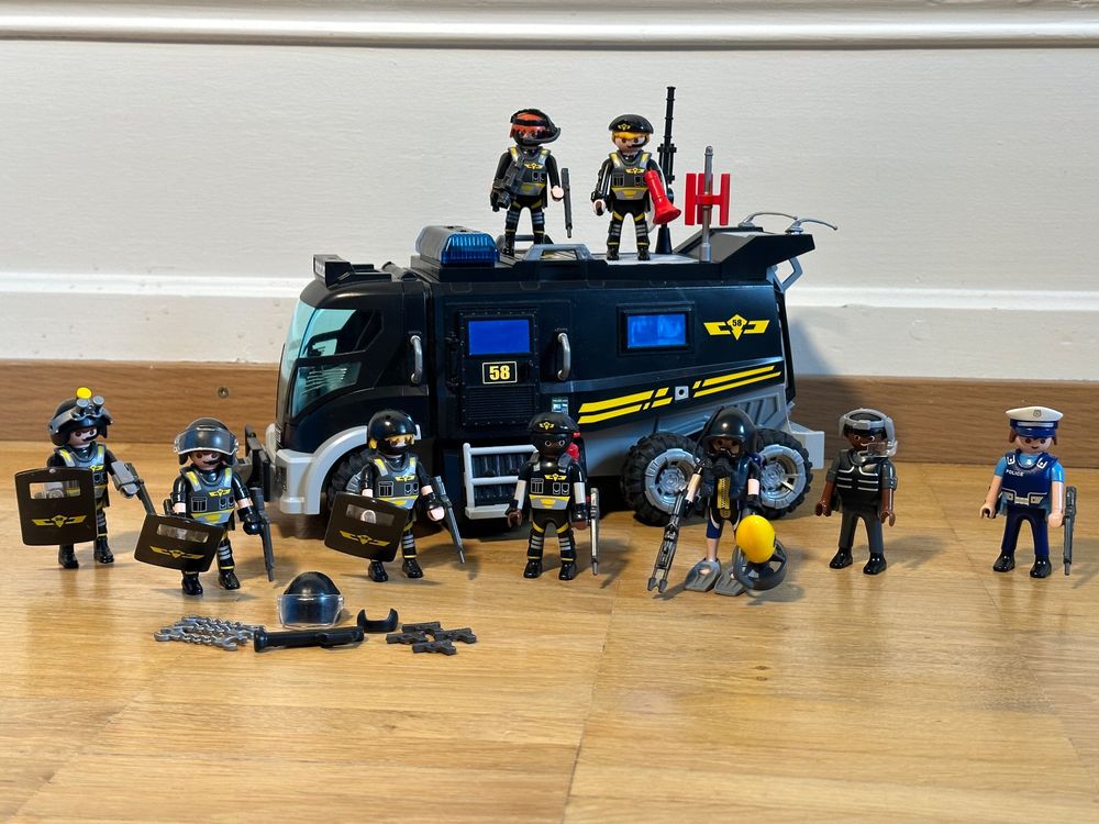 Playmobil SEK Sets 9360 und 9365 mit 9 Figuren und Extras (Gebraucht ...