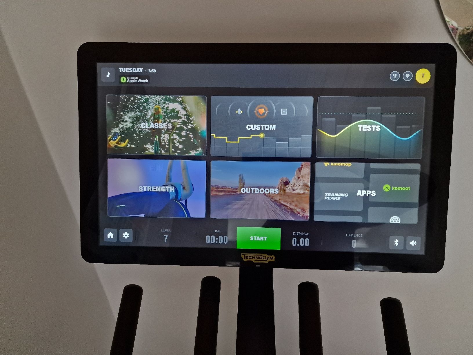 Technogym Hometrainer: Technogym Professional Hometrainer – Nuovo (secondo la descrizione) da Genève venduto da thi_lqp9 3