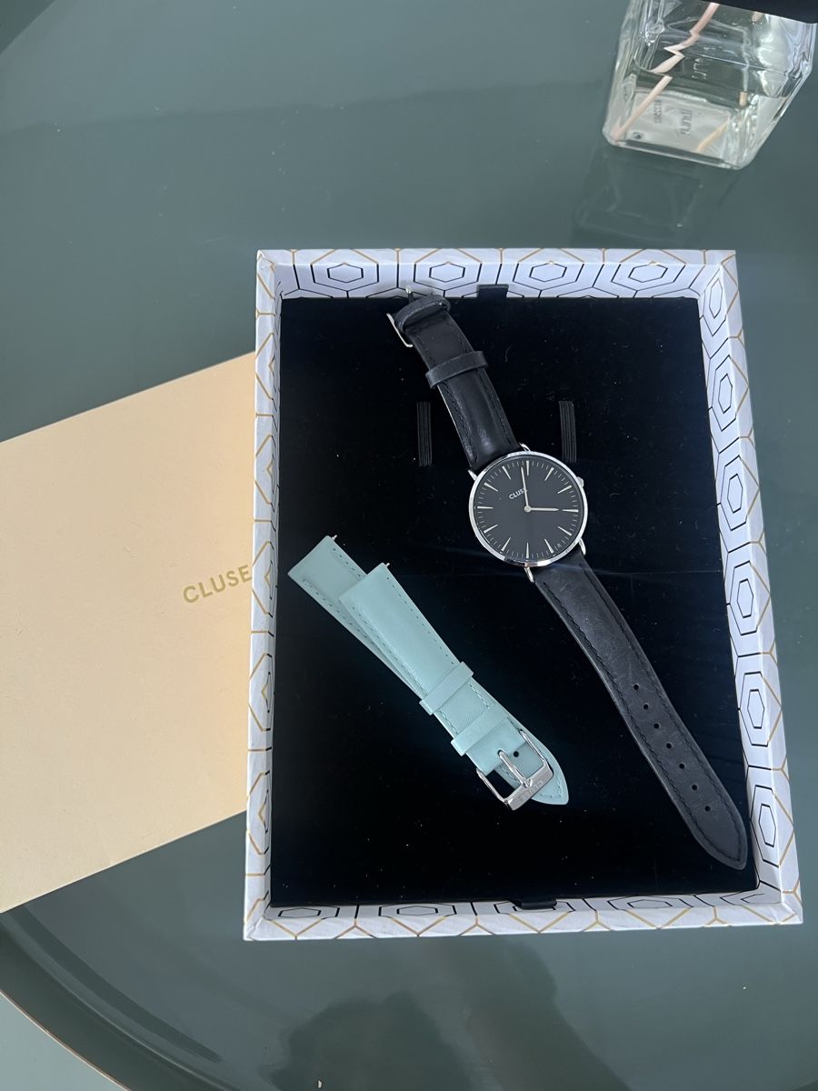 Cluse Uhren: Cluse Uhr mit Verpackung und Wechselband – Neu (gemäss Beschreibung) aus Schöftland von adr_72gt