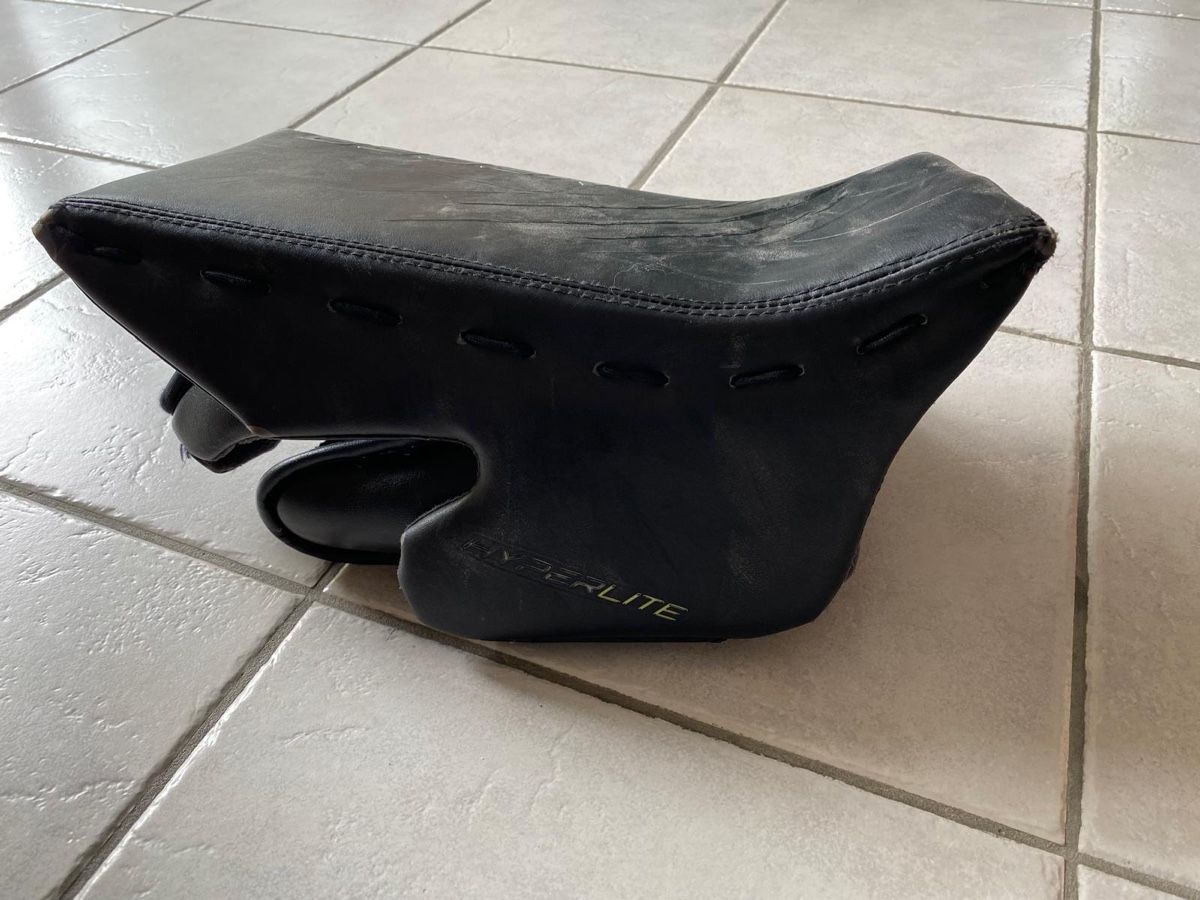 Bauer Schutz & Schoner: Bauer Hyperlite Pads und Stockhand – Gebraucht aus Pfyn von thi_rs87 4