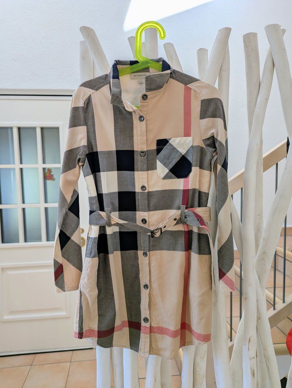 Burberry Vestiti & Gonne: Vestitino Burberry – Nuovo (secondo la descrizione) da Pregassona venduto da mik_x5y6