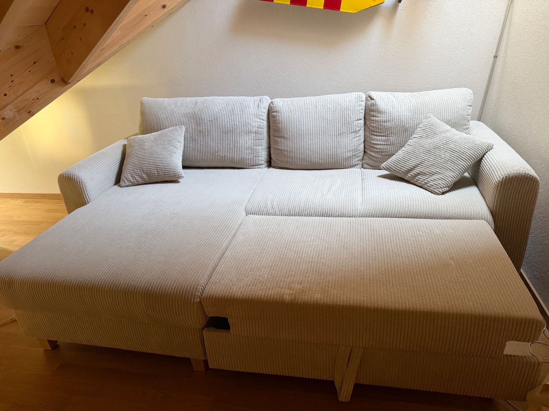 Sofas: Sofa mit Bettfunktion und Stauraum – D'occasion à Rothenfluh par sunneschyn88 1