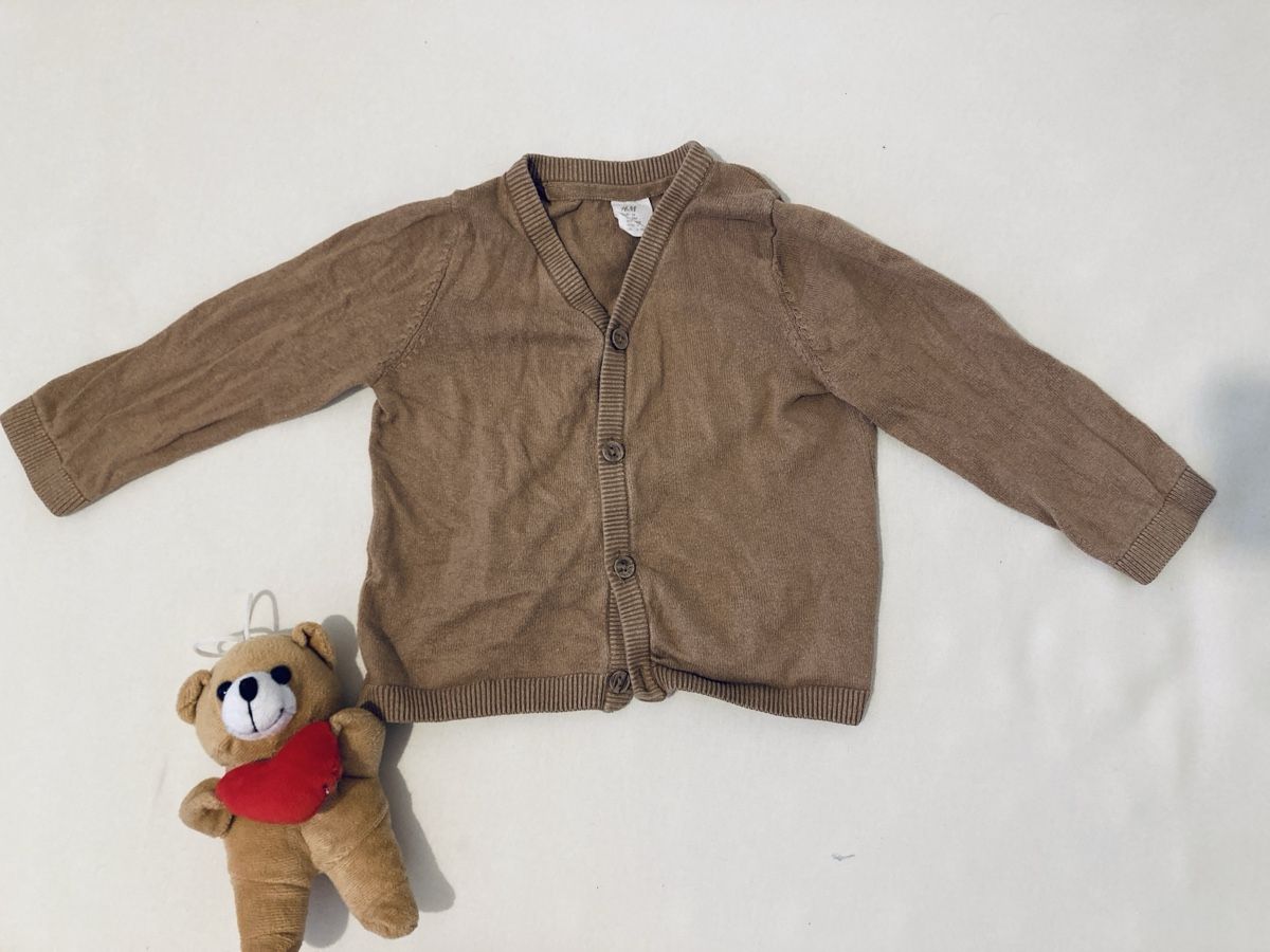H&M Lotti di vestiti: 2x Strickjacken mit Knöpfen H&M gr.74 – Usato da Basel venduto da edy_78pd 1