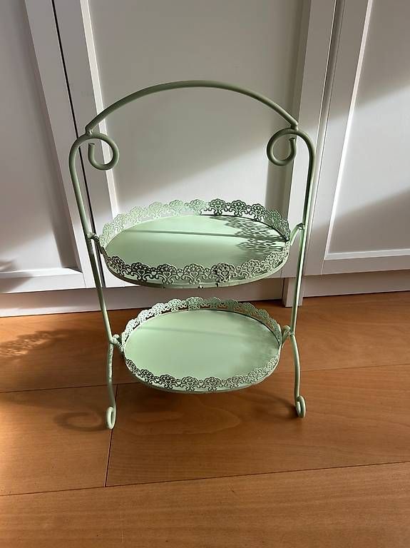 Plateaux: Etagere – D'occasion à Luzern par lou4444