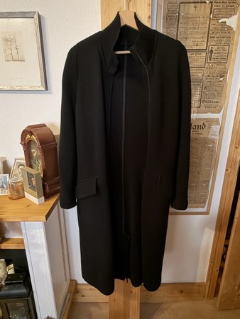 Wolford Mantel