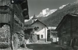 Ferden   VS  mit Lötschenlücke und Bietschhorn   um 1971