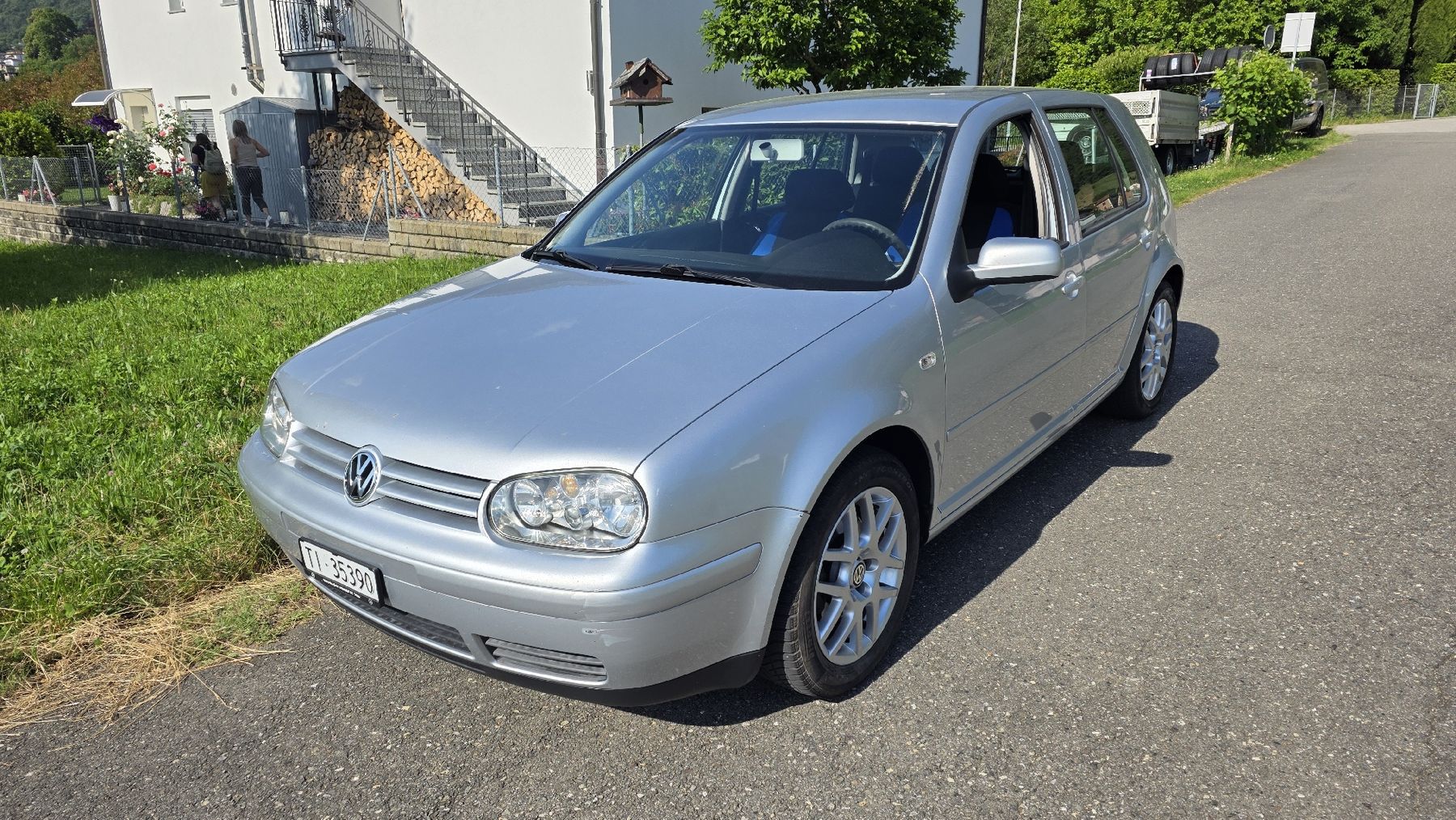VW Automobili: Volkswagen Golf IV – Usato da Bedano venduto da MICHR96