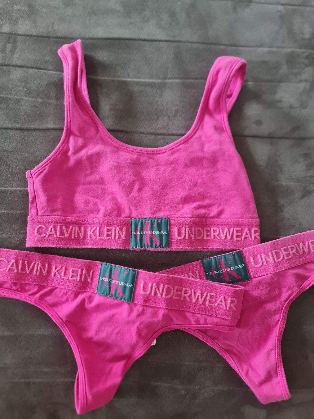 Calvin Klein Altra biancheria intima: Calvin Klein Set, Grösse S, Pink – Usato da Noflen BE venduto da vco_hnn7