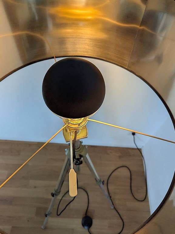 Lampade: Designer-Stehleuchte Unikat – Usato da Konolfingen venduto da stu_57vl 1