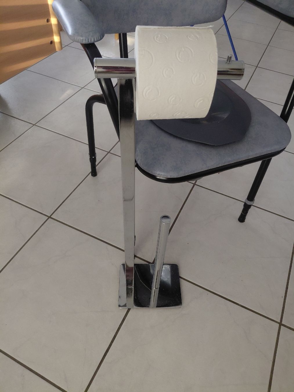 Sedie: Toilettenstuhl  – Usato da Kriechenwil venduto da mf3065 2