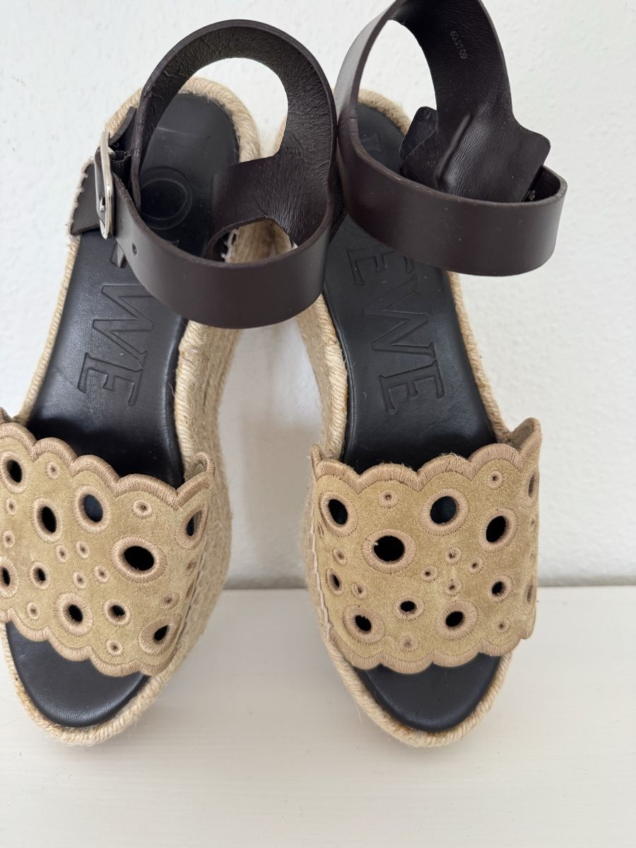Loewe Damenschuhe: Loewe Espadrille Platform Sandals, Size 39 – Gebraucht aus Versoix von Bazanchiklovalova 3