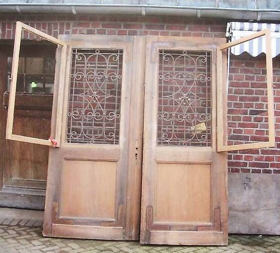 Porte: Antike Haustür, Eingangsportal – Usato da Holderbank SO venduto da Dasty