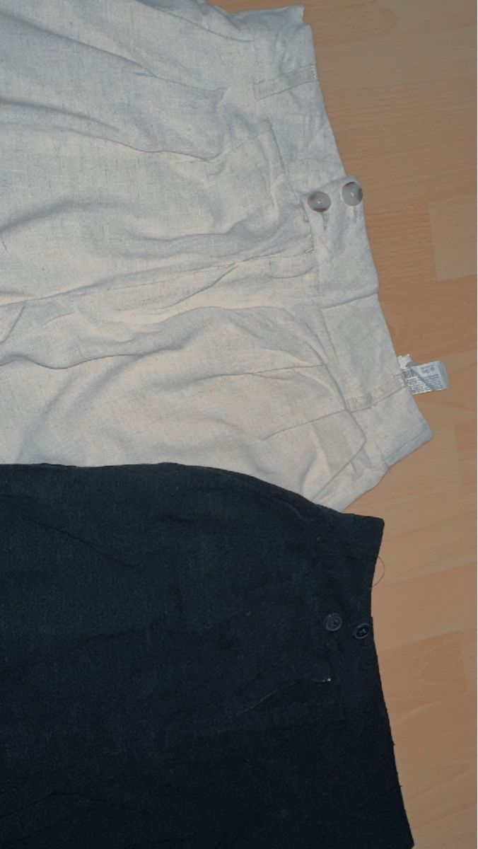 Lotti di vestiti: Lot de 2 pantalons d'été amples et cours, tailleM – Nuovo (secondo la descrizione) da Bülach venduto da sar_j6bk 1