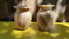 Ägypten: Paar Vasen aus hellem Alabaster museale Qualität