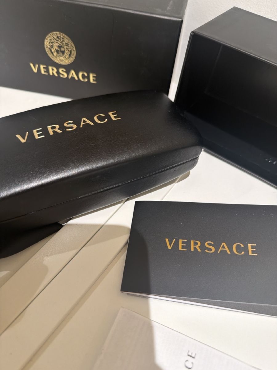 Versace Occhiali & Lenti: Versace Sunglasses brown with discrete logos – Usato da Zürich venduto da maricampos 4
