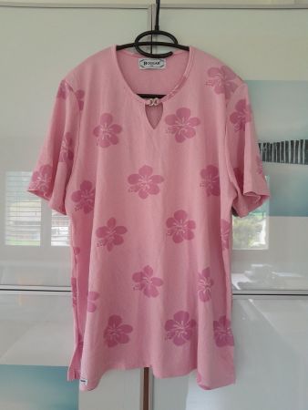 T-shirt M-L comme neuf