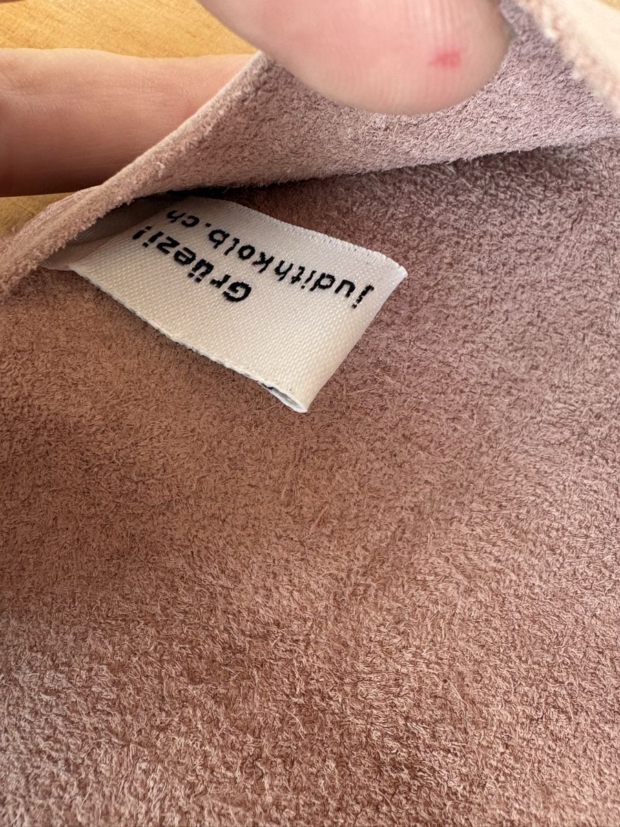 Altro in  Abbigliamento & Accessori: Brillen Etui aus Leder / rosa – Nuovo (secondo la descrizione) da Rümlang venduto da SchumBru10 2