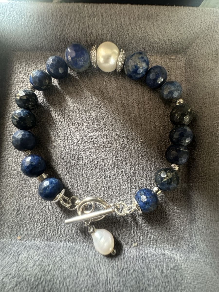 Armbänder & -reifen: Armband mit Lapislazuli und Perlen – Neu und originalverpackt aus Kriens von Hortensie6