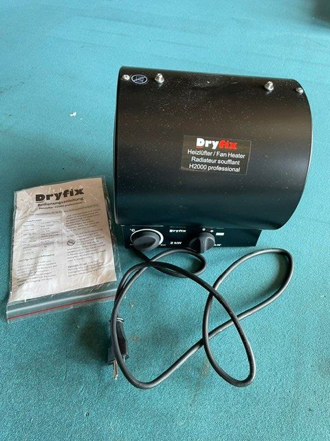 Radiatori: Dryfix H2000 Pro Heizlüfter 2kW – Nuovo e nell'imballaggio originale da Konolfingen venduto da inf_gy82 1