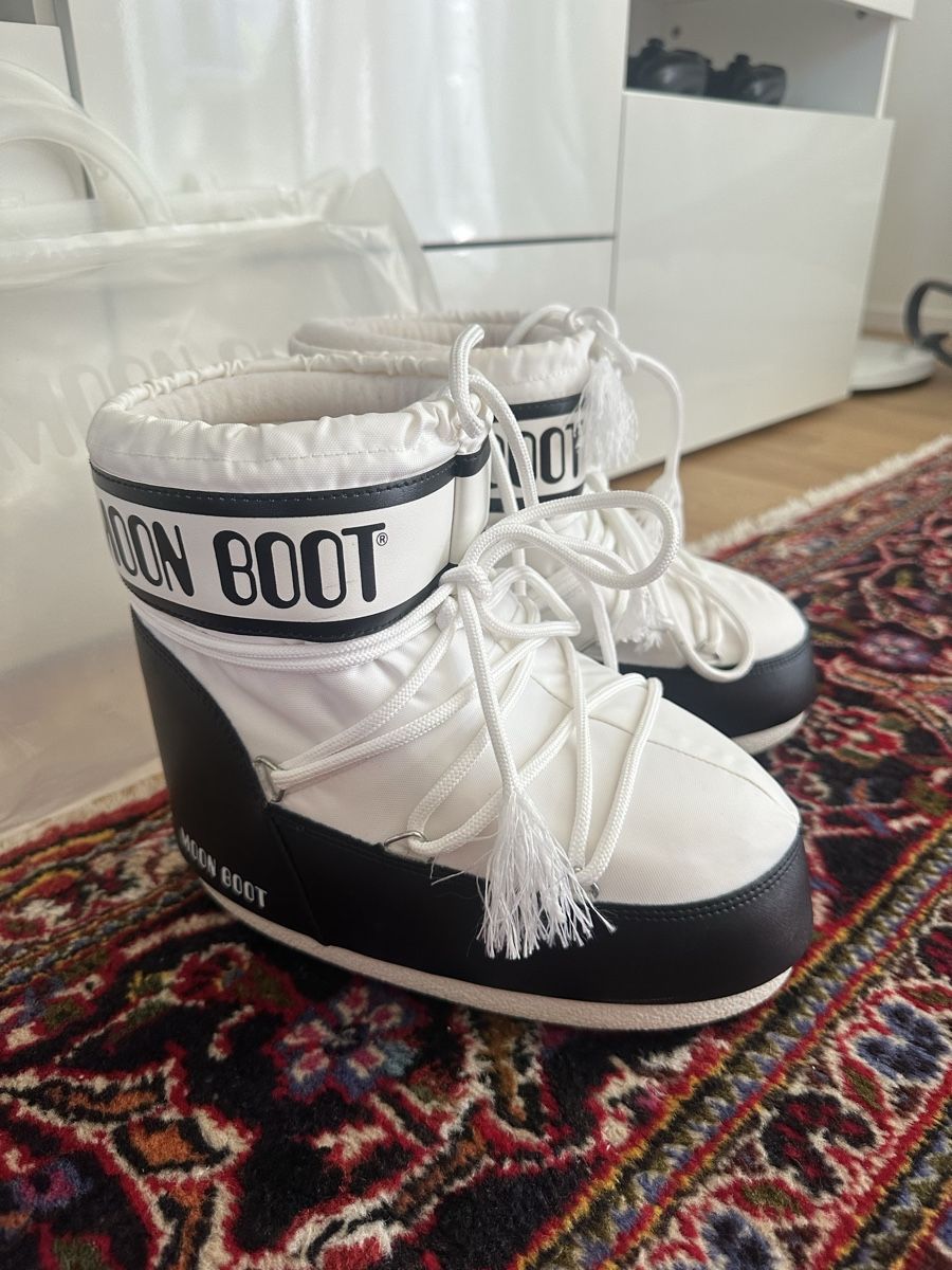 Moon Boot Scarpe da donna: Moonboot Winterschuh – Usato da Dietikon venduto da Terezah