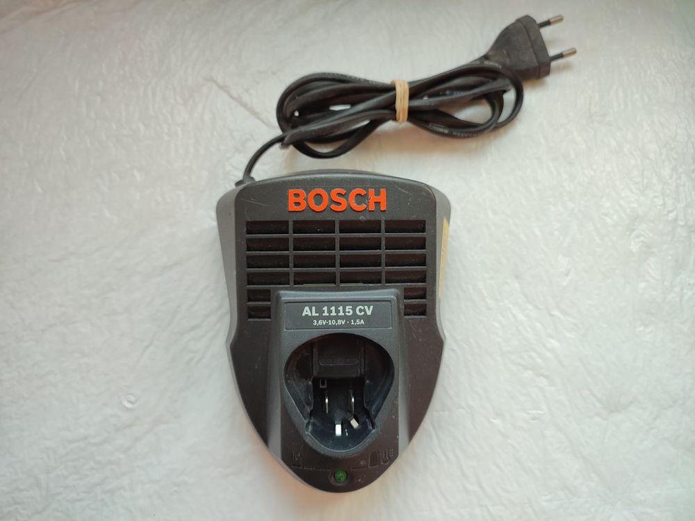 Bosch Ladegerät 3.6-10.8V AL 1115 CV Chargeur Bosch