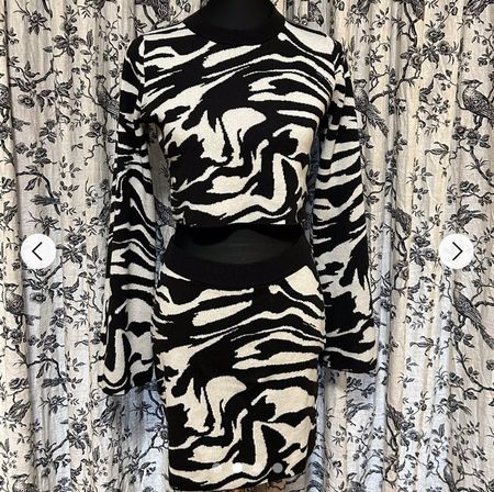 ZWEITEILER/KLEID