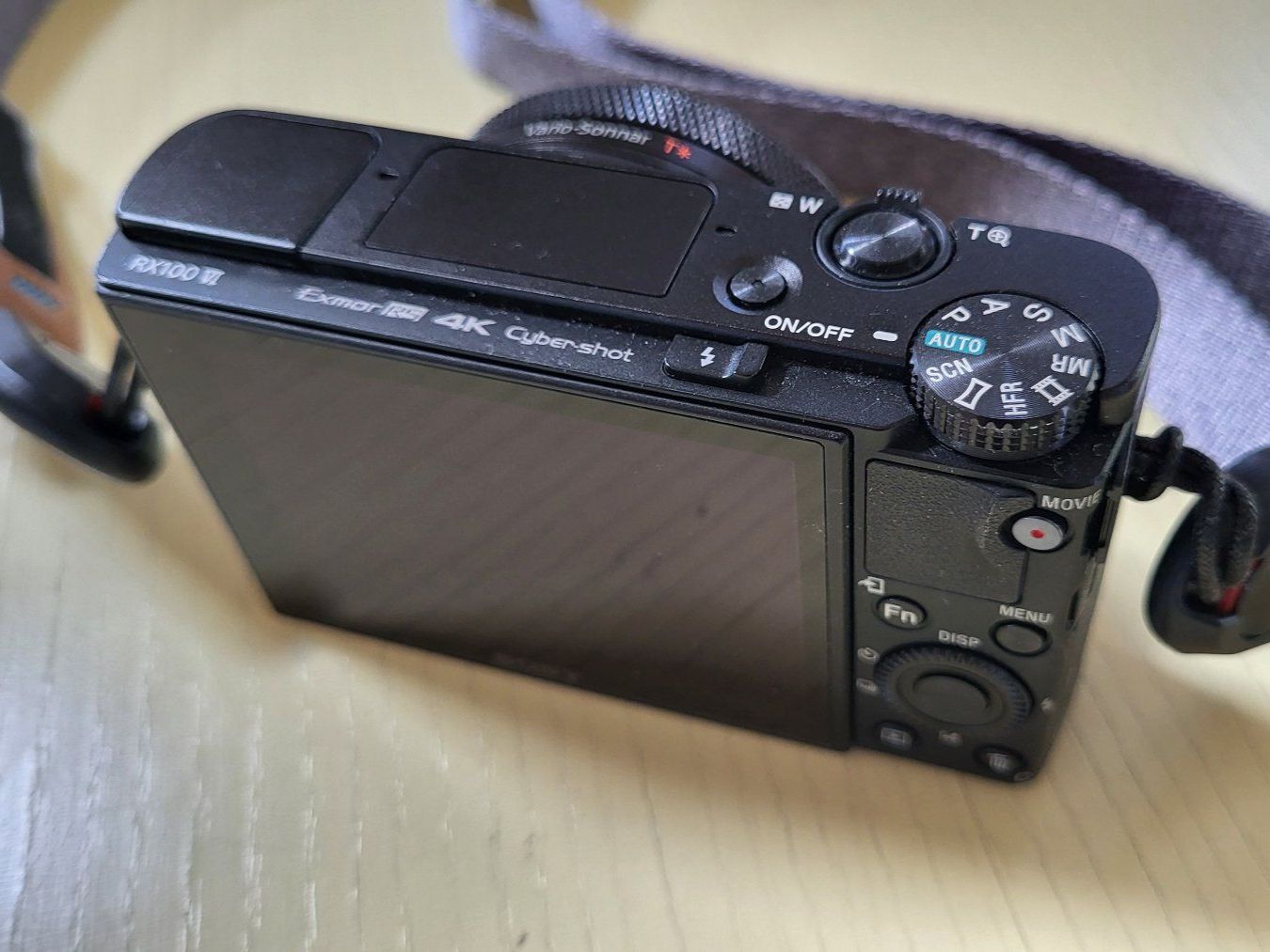 Sony Fotocamera: Sony RX100 VI Digitalkamera – Usato da Dürnten venduto da duft4711 1
