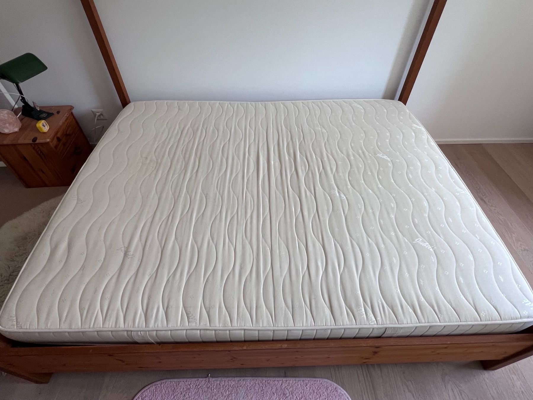 Betten: Himmelbett Buchen-/Eichenholz 200x160cm – Gebraucht aus Derendingen von E.Holzer 3