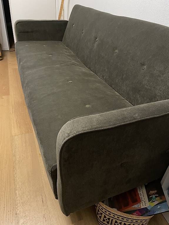 Divani: Gratis grosses Vintage (Bett-)Sofa – Usato da Zürich venduto da GG8 3