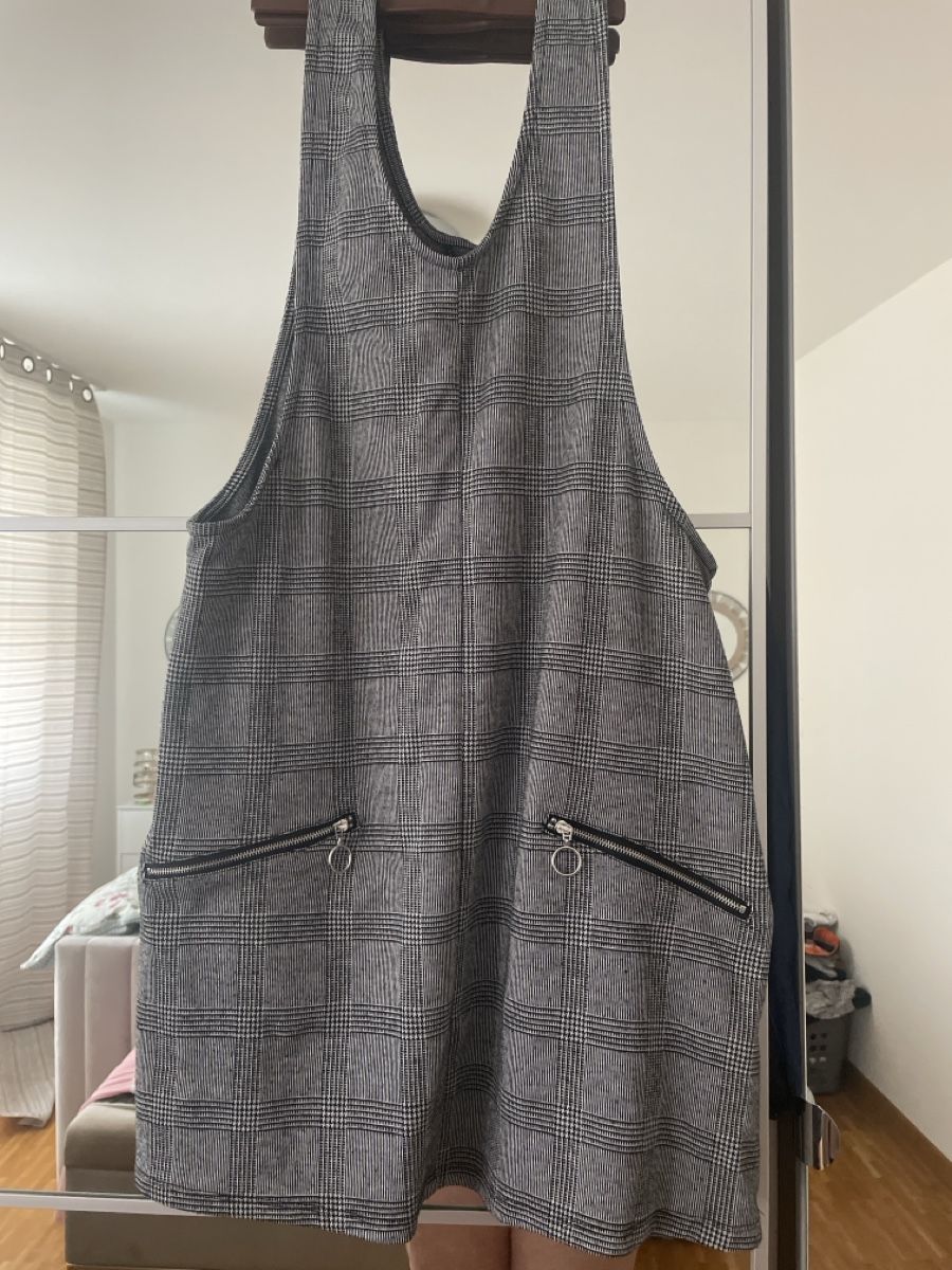 Vestiti: Robe à Carreaux Grise avec Fermetures Éclair, Taille 40 – Usato da Bulle venduto da Sandy30