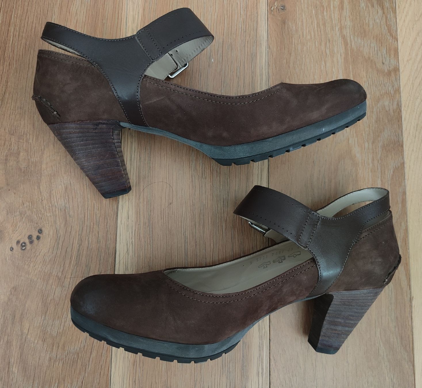 Högl Scarpe da donna: Pumps von Högl, Grösse 43 – Usato da Zürich venduto da R-2015 1