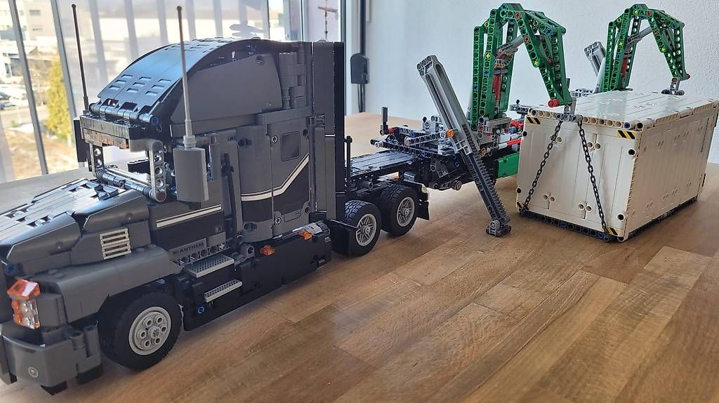 Lego Kit di costruzioni: LEGO Mack Anthem 42078 – Usato da Olten venduto da Einwegparadies 3