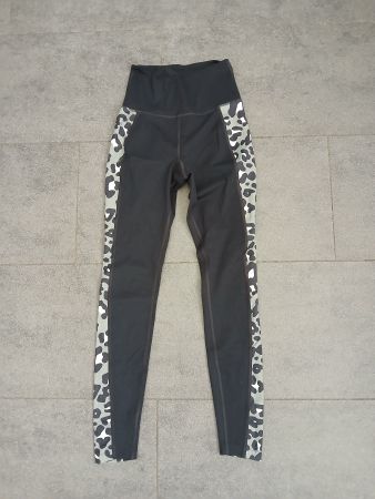 Gr. XS Sport Leggins *Wolf&Whistle*
